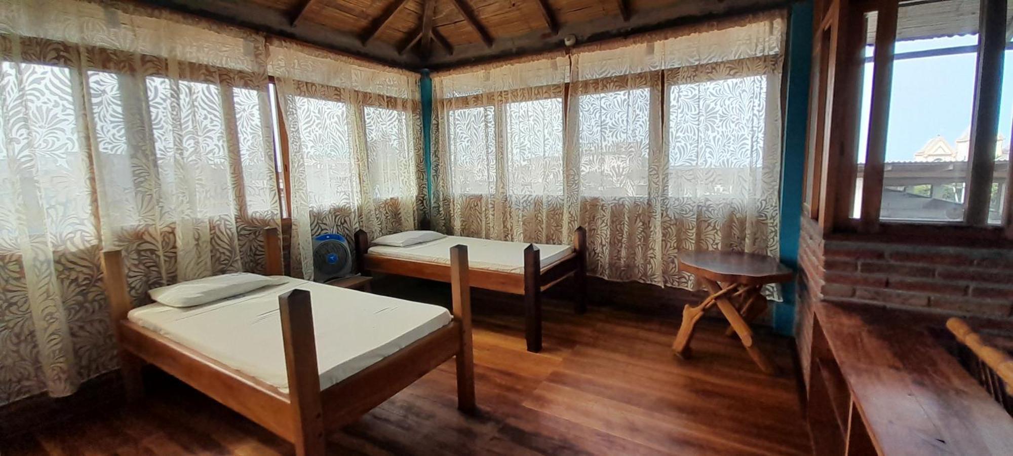 Hotel Boutique Hurvinek Montañita Extérieur photo