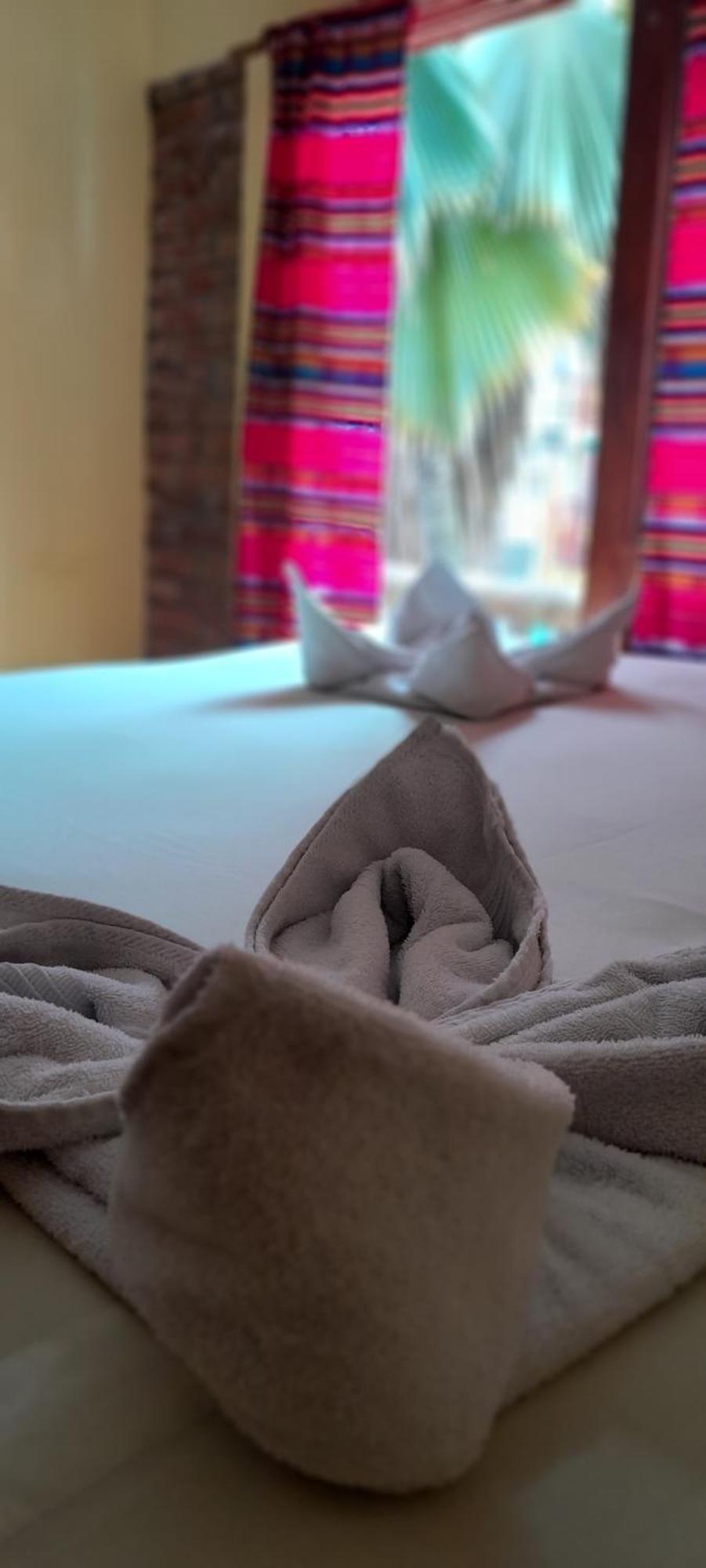 Hotel Boutique Hurvinek Montañita Extérieur photo