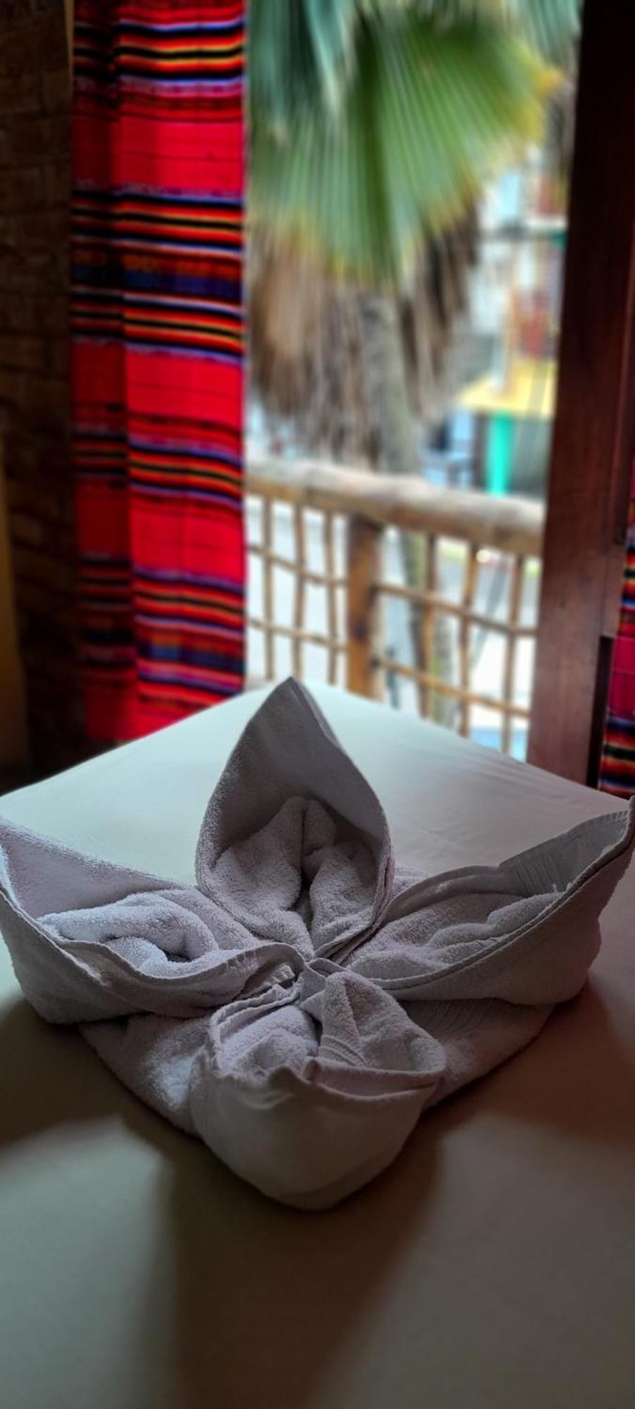 Hotel Boutique Hurvinek Montañita Extérieur photo